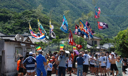 日本鹿兒島歡慶傳統“神龍”祭圖片